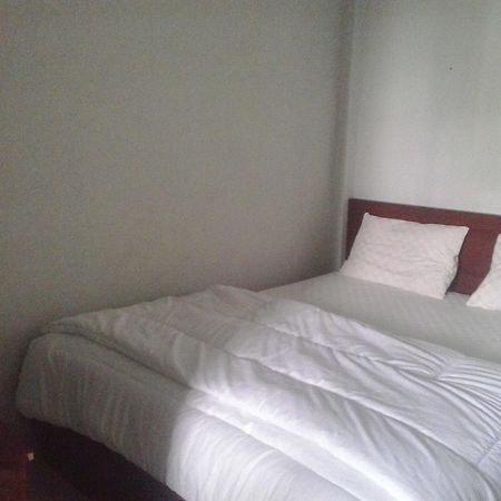 Zameena Guest House Cimahi Екстер'єр фото