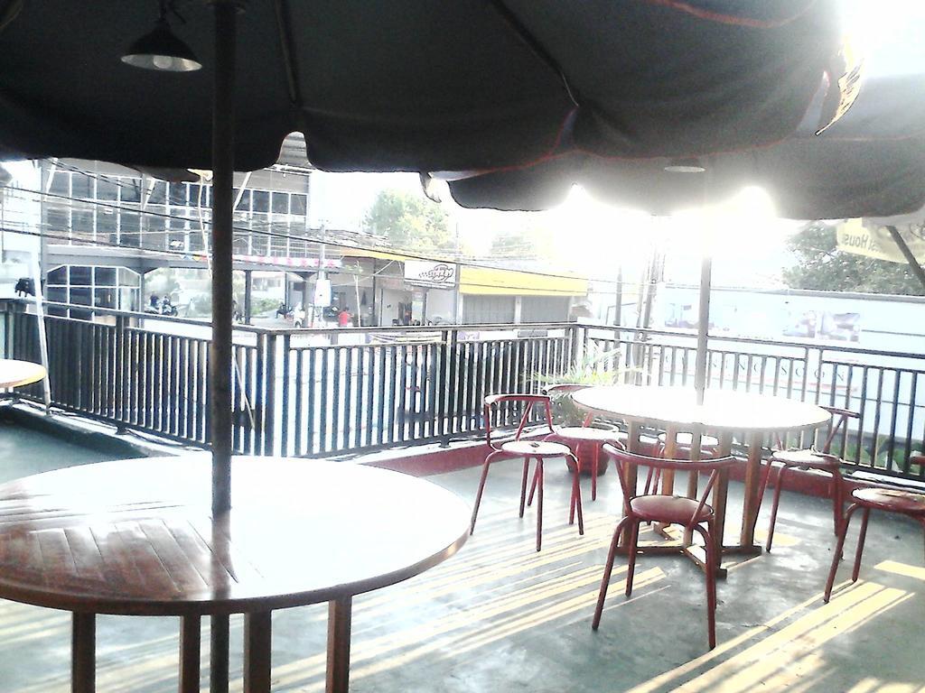 Zameena Guest House Cimahi Екстер'єр фото