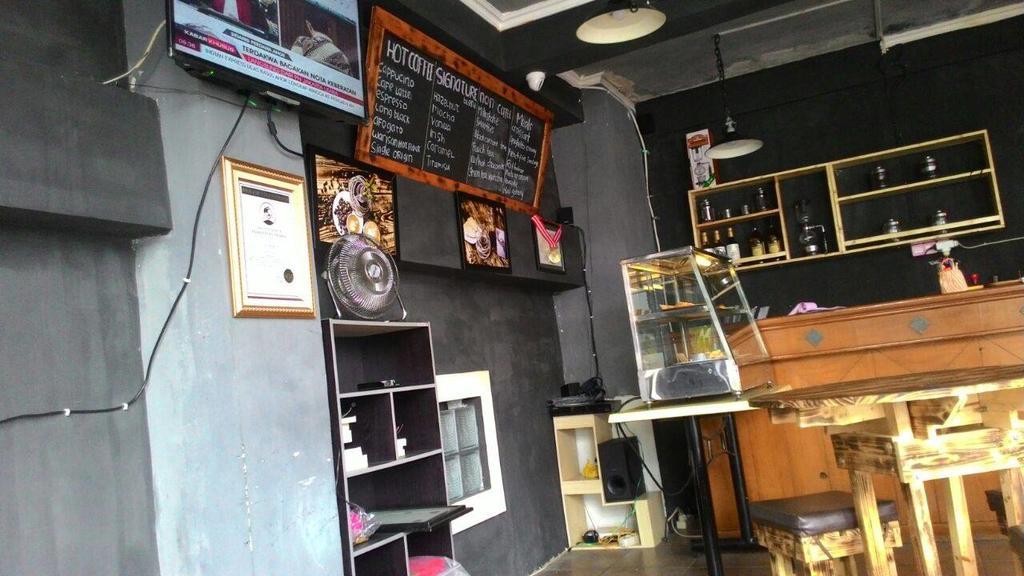 Zameena Guest House Cimahi Екстер'єр фото