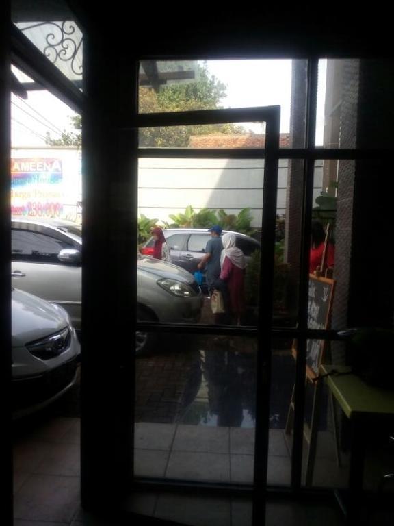 Zameena Guest House Cimahi Екстер'єр фото