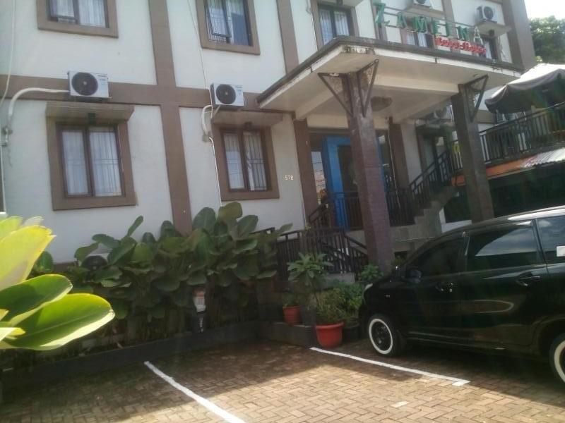 Zameena Guest House Cimahi Екстер'єр фото